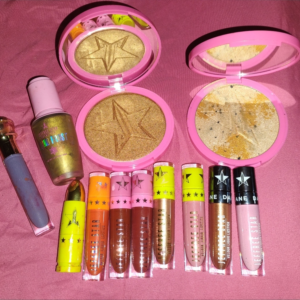 JEFFREE STAR makeup like new never used. (lot of 12)